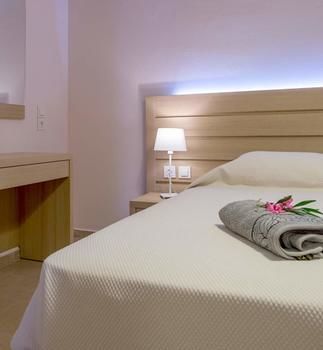 Kéntroma Krouzeri Beach Apartments מראה חיצוני תמונה